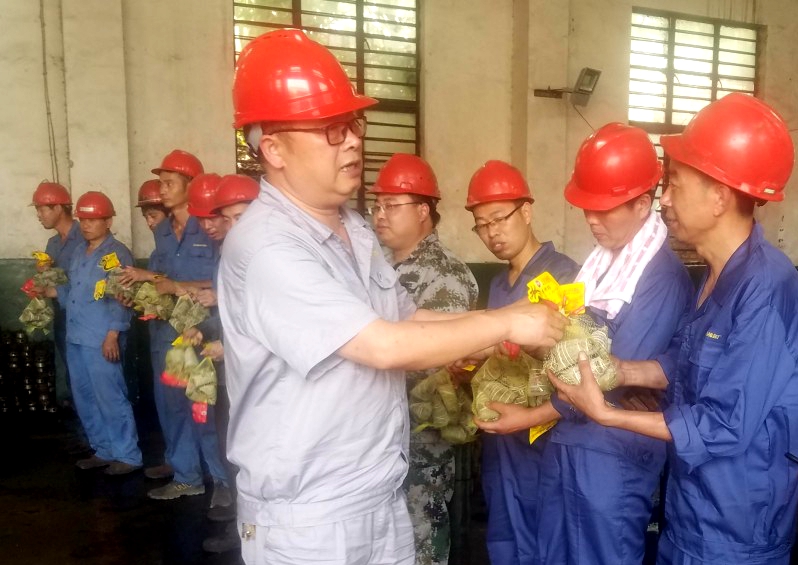 5b1e12c3b5706.jpg 5b1e12c3b5706.jpg